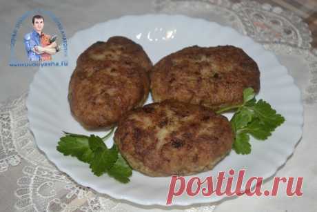 Котлеты из свиного фарша сочные и вкусные. Рецепт с фото на сковороде  Рецепт приготовления вкусных и нежных котлет из свиного фарша. По этому рецепту котлеты получаются очень сочные и вкусные. Пошаговые 15 фото помогут вам в приготовлении.
