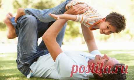 Наверняка вы в курсе о чертах характера, поведенческих моделях, а также прочих преимуществах и недостатках своей личности согласно вашему знаку зодиака. А знаете ли вы, какой вы папа? Каким вы видите процесс воспитания своих отпрысков, и как вы с детьми взаимодействуете? Давайте посмотрим!