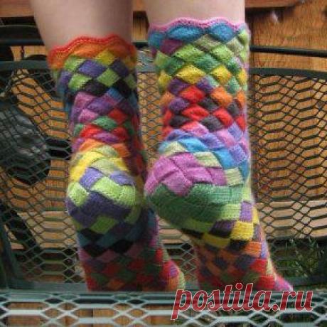 Вязаные носки в стиле «энтерлак»