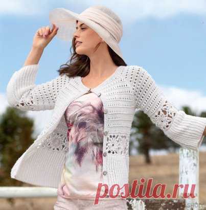 ВЯЗАНАЯ КОФТА СПИЦАМИ С АЖУРНОЙ ПОЛОСОЙ,
описание: http://nash-diy.ru/vjazanie-dlja-zhenschin/letnie-koftochki/332-vjazanaja-kofta-spicami-s-azhurnoj-polosoj.html