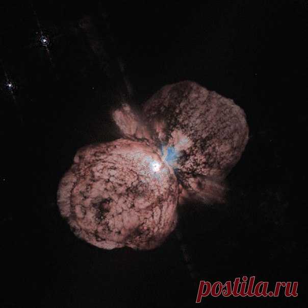Впервые астрономам удалось заглянуть в самое сердце звездной системы в Млечном пути, которая по всем признакам является настоящим адом.
