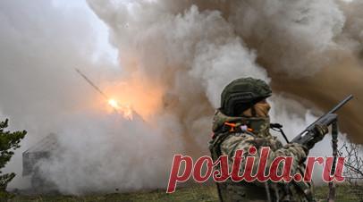 Продвижение «Юга» и «Днепра»: ВС РФ освободили Червоное в ДНР и Новоданиловку в Запорожской области. Подразделения российской группировки войск «Юг» освободили Червоное в ДНР, а бойцы «Днепра» — Новоданиловку в Запорожской области, сообщает Минобороны. ВС РФ также поразили объекты энергетической и транспортной инфраструктуры, используемые в интересах ВСУ, места предполётной подготовки и запуска дальнобойных БПЛА противника. Кроме того, продолжается ликвидация боевиков ВСУ, окружённых на левом…