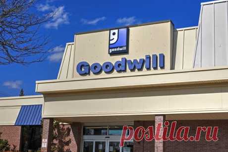 🔥 Goodwill в сотрудничестве с Gucci, Prada и другими роскошными брендами запускает сайт перепродажи
👉 Читать далее по ссылке: https://lindeal.com/news/business/2022100407-goodwill-v-sotrudnichestve-s-gucci-prada-i-drugimi-roskoshnymi-brendami-zapuskaet-sajt-pereprodazhi