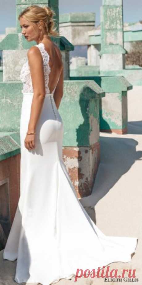 24 Classic Wedding Dresses You Can't Go Wrong With | Page 2 of 5 | Wedding Forward