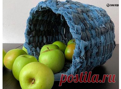 Плетем корзину из старых джинсов… Проще простого! Поделиться на Facebook — HandMade