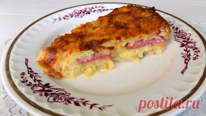 Кабачковая запеканка с овощами Видео рецепт приготовления вкусной овощной запеканка с кабачками и полукопченой колбасой. Запеканка легко готовится, а получается красивая и очень сытная.Приятного Вам аппетита.Ингредиенты для запеканки:Кабачок весом примерно 700 гр.Картошка - 4 шт.Свежая белокочанная капуста - 350...
