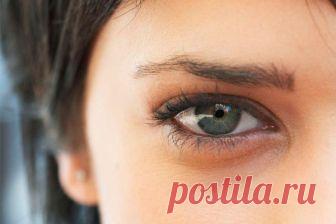 Появление темных кругов под глазами зачастую связано с определенными причинами. К ним можно отнести: напряжение, утомление, нарушение сна. Может показаться, что это мелочи, но именно из-за этого портиться...