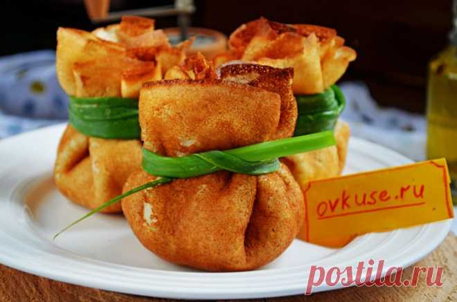 Блинные мешочки с курицей и грибами - Простые рецепты Овкусе.ру