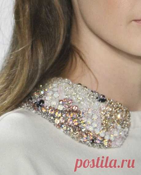 (87) Embellished collars | Beaded collars