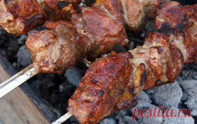 Главные ошибки при жарке шашлыка. Почему сырой, горелый или невкусный? | Кулинарный техникум | Яндекс Дзен