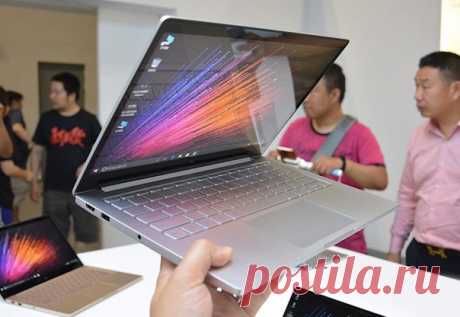 Первые фотографии «убийцы» MacBook от Xiaomi и сравнение с ноутбуками Apple Производитель смартфонов Xiaomi, которого часто называют «китайским Apple» за схожесть продукции с «яблочными» гаджетами, представил на этой неделе портативный ноутбук Mi Notebook Air. Новый продукт напоминает по дизайну MacBook Air, но внутри него установлена достаточно производительная графика в лице Nvidia GeForce 940MX (с 1 ГБ DDR5 RAM). Как заявил глава Xiaomi Лей Джуна, показавшего новинку на пресс-конференции в…