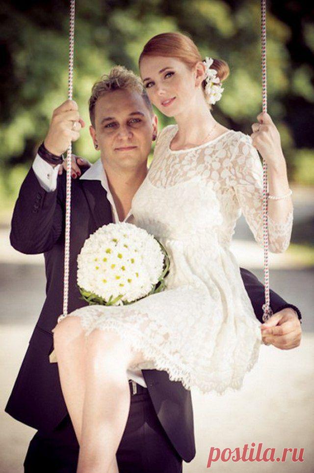 Экс-солистка Тату ждет ребенка / Шоубиз