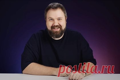 Популярный российский блогер рассказал о своем заработке на YouTube. Популярный российский видеоблогер Валентин Петухов, известный также как Wylsacom, рассказал о своем заработке на YouTube. В своем Telegram-канале он раскрыл сумму, которую получает за один миллион просмотров в разделе YouTube Shorts, где выкладываются короткие вертикальные видео.