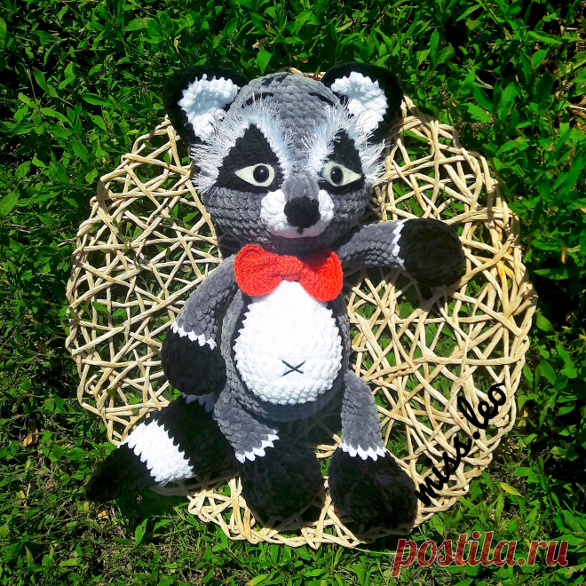 PDF Енот крючком. FREE crochet pattern; Аmigurumi animal patterns. Амигуруми схемы и описания на русском. Вязаные игрушки и поделки своими руками #amimore - плюшевый енот, большой енотик из плюшевой пряжи.