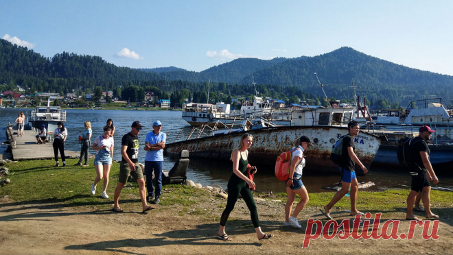 В Минэкономразвития России подвели итоги туристического сезона. За это лето жители России совершили 33 млн туристических поездок, что на 5 млн больше прошлогоднего показателя, рассказал kp.ru глава Минэкономразвития Максим Решетников. По его словам, этот показатель в мае-августе вырос почти на 16%. ...