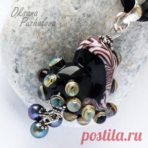 Украшения, выплавленные из стекла. Мастер Оксана Пужалова