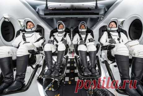 SpaceX объявила о прекращении производства кораблей Crew Dragon | Hi-Tech Mail | Дзен