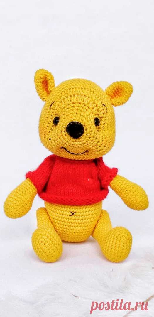 PDF Винни Пух крючком. FREE crochet pattern; Аmigurumi doll patterns. Амигуруми схемы и описания на русском. Вязаные игрушки и поделки своими руками #amimore - Винни Пух, Winnie the Pooh, медведь, зефирный медвежонок, плюшевый мишка.