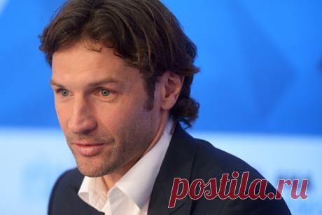 Названо преимущество сборной России в стыковом матче ЧМ с Польшей. Двукратный чемпион России и бывший защитник сборной России по футболу Дмитрий Сенников назвал преимущества национальной команды в стыковом матче в отборе на чемпионат мира-2022 с Польшей. «Шансы сборной России увеличились. Смена тренера у соперника — это всегда на пользу», — отметил он.