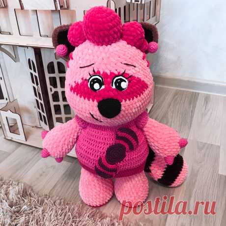 PDF Енот Соня крючком. FREE crochet pattern; Аmigurumi animal patterns. Амигуруми схемы и описания на русском. Вязаные игрушки и поделки своими руками #amimore - енот из Мимимишек, енотик из мультфильма Ми-ми-мишки.