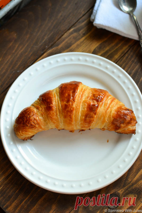 I have spent many hours perfecting this recipe. With the right ingredients, proper technique, and lots of love, these delicious buttery flakey croissants are just a few steps away. While homemade croissants seem like a daunting difficult task, they really are not! They just take time, and require pa