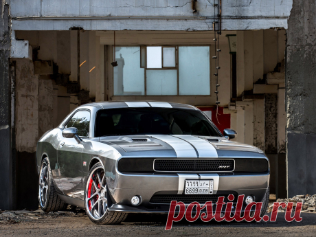 2011 Dodge Challenger SRT8