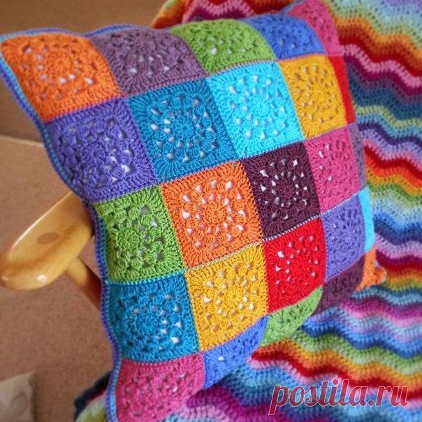 КРАСИВАЯ ПОДУШКА. / Вязание как искусство!