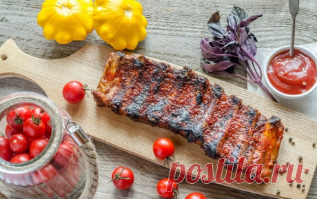 СВИНЫЕ РЕБРЫШКИ, ЗАПЕЧЕННЫЕ В ДУХОВКЕ ( РЕЦЕПТЫ)