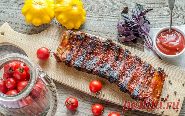 СВИНЫЕ РЕБРЫШКИ, ЗАПЕЧЕННЫЕ В ДУХОВКЕ ( РЕЦЕПТЫ)