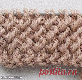 КРАСИВАЯ РЕЗИНКА СПИЦАМИ.
Описанная резинка хороша не только для шапочек. Она может быть и отделкой к различным трикотажным изделиям для улицы. 
Техника вывязывания красивой резинки. 
Набираем петли количеством кратным 5 (кроме кромочных). Нужно учесть, что образец содержит нечетное число «пятерок», и всё описание ориентировано на такое количество. Если у вас таких групп получается четное число, то нужно будет делать сдвиг на одну петлю.
Поэтому лучше сначала провяжите обр...