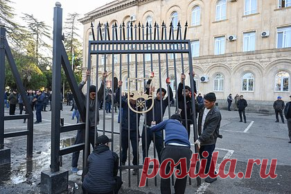 Бжания рассказал о понесенном Абхазией уроне из-за протестов