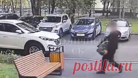 Москвич убил пожилого отца, вынес тело в сумках и сжег в лесу. В Москве задержан мужчина, подозреваемый в убийстве своего пожилого отца на северо-востоке города. Об этом сообщает столичный СК. По данным СК, в правоохранительные органы обратилась женщина, которая сообщила о исчезновении своего ...