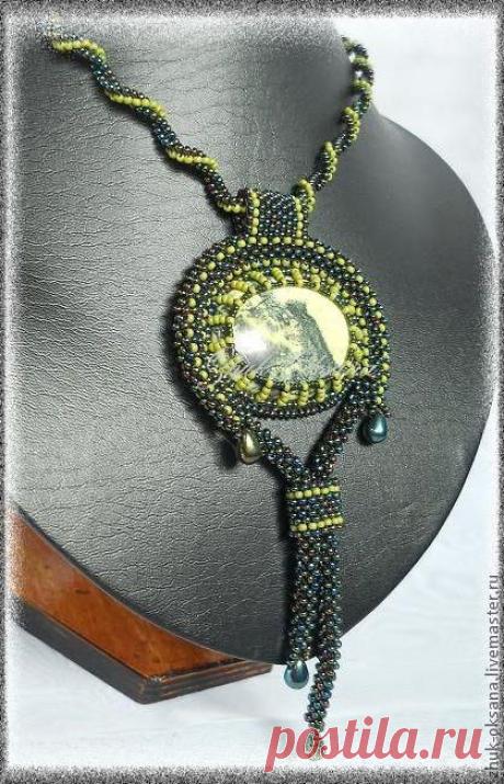 Мастер-класс. Очень красивый  кулон из бисера &quot;Лесной омут&quot; с ажурной оплеткой