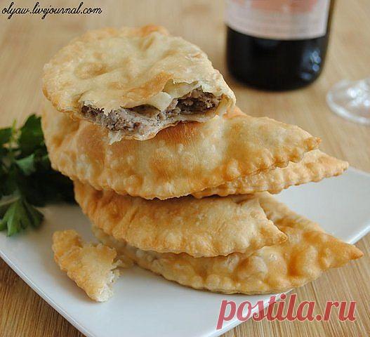 Чебуреки - рецепт и способ приготовления, ингридиенты | sloosh