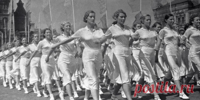 Парад физкультурников на Красной площади, 1936 год