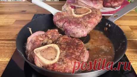Самый бюджетный ужин для всей семьи! Просто и невероятно вкусно

Ингредиенты:
4 кусочка говяжьей рульки
Соль, и черный молотый перец по вкусу
2 столовые ложки муки общего назначения. 
Показать ещё