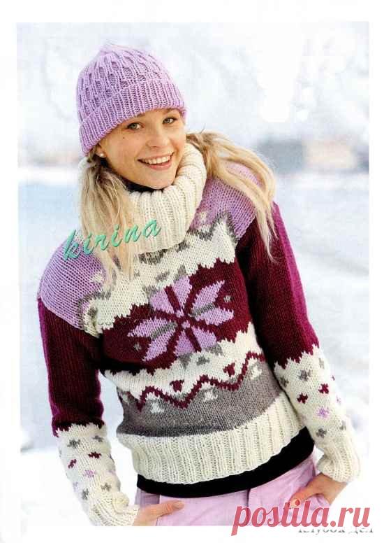 Свитер с большим воротником и розовая шапка