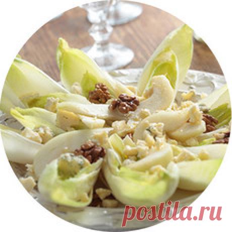 Рецепт приготовления салата с цикорием, сыром, орехами и грушей с фотографиями, пошаговым описанием и ингредиентами