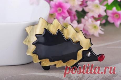 Брошь ежик
размер брошки 4,5*7,2

https://s.click.aliexpress.com/e/tqBbN4i4?product_id=..