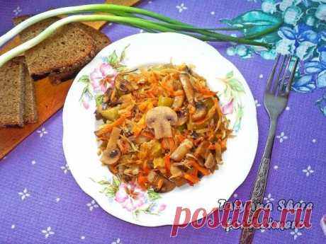 👌 Капуста тушеная с грибами и солёными огурцами, рецепты с фото Вы когда-нибудь тушили капусту с солёными огурчиками? Если да тогда вы согласитесь со мной что это не совсем обычное но вкусное блюдо. А если же нет тогда предлагаю исправить это д...