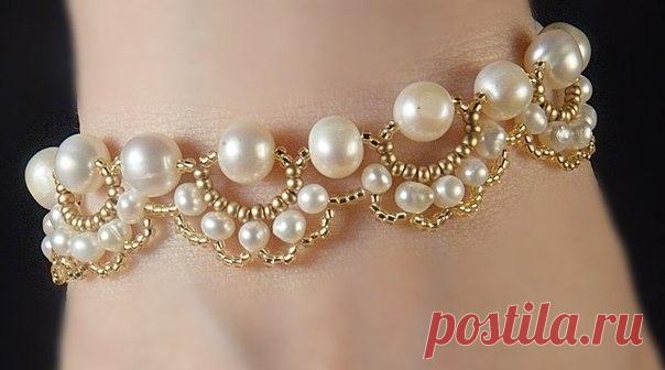 Колье из бисера