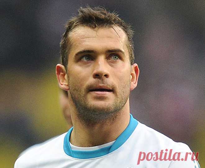 Самым популярным футболистом России стал Александр Кержаков :: Новости :: ТВ Центр - Официальный сайт телекомпании