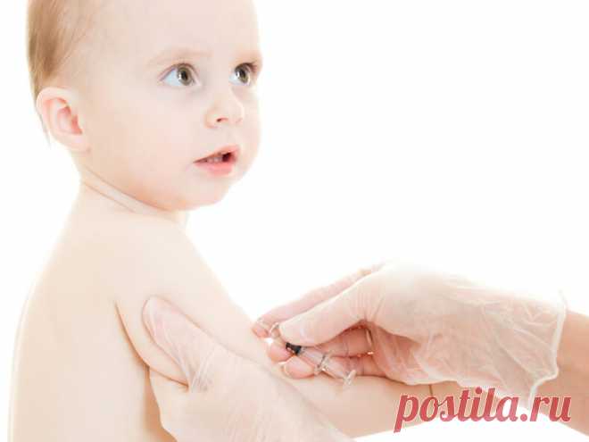 АКДС – самая страшная из вакцин - Журнал Советов Экология здоровья: Гремучая смесь из клеток дифтерии, коклюша и столбняка. И эта чудо-вакцина вводится в тело малыша аж четыре раза, начиная с трехмесячного возраста. Это очень болезненная прививка, на нее некоторые дети реагируют продолжительным непрерывным криком. От АКДС наибольшее число осложнений и больший процент риска возникновения аллергических реакций в организме ребенка. Гремучая смесь из клеток […]