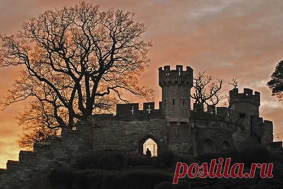Warwick Castle in England, United Kingdom
flickr от aligeeach : Long Live the...   |  Pinterest • Всемирный каталог идей