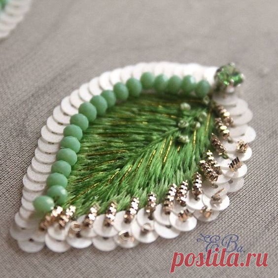 Вышивка с пайетками...