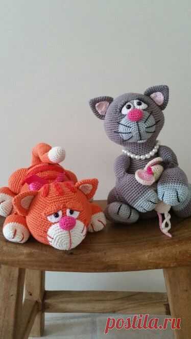 Mijn grote gehaakte poezen! Patroon Miezekatze van Mala design. | amigurumi | Crochet Cats, Van and Crochet