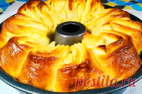 Моментальный яблочный пирог, который даже вкуснее шарлотки!