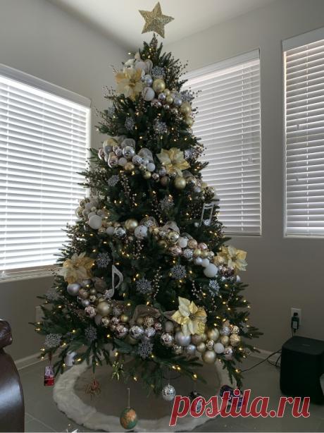Как красиво нарядить елку на Новый Год: 49 вариантов