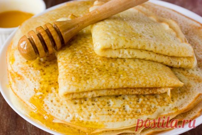 Багрир - восточные блинчики со множеством дырочек - interesno.pro Пробуя блюда различных кухонь и народов, можно что-то “утащить” и в свою кулинарную книгу. Это очень здорово, когда есть возможность пробовать и готовить что-то новое, а главное – вкусное. Багрир – это восточные блинчики – лепешки, которые получаются очень нежными, со множеством дырочек. Жарятся без масла. Смазываются медовым соусом. Это даже не блины, а вкусный десерт …