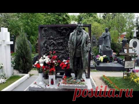 Михаил Ножкин   А на кладбище все спокойненько
